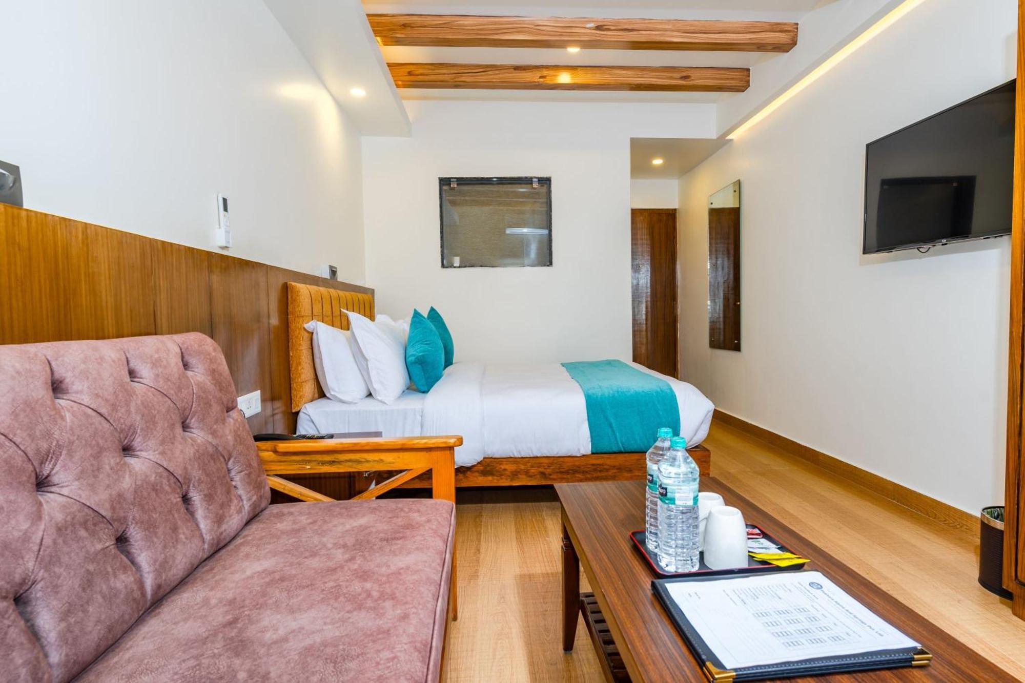 Pokhara Alpine And Springs Hotel Kültér fotó