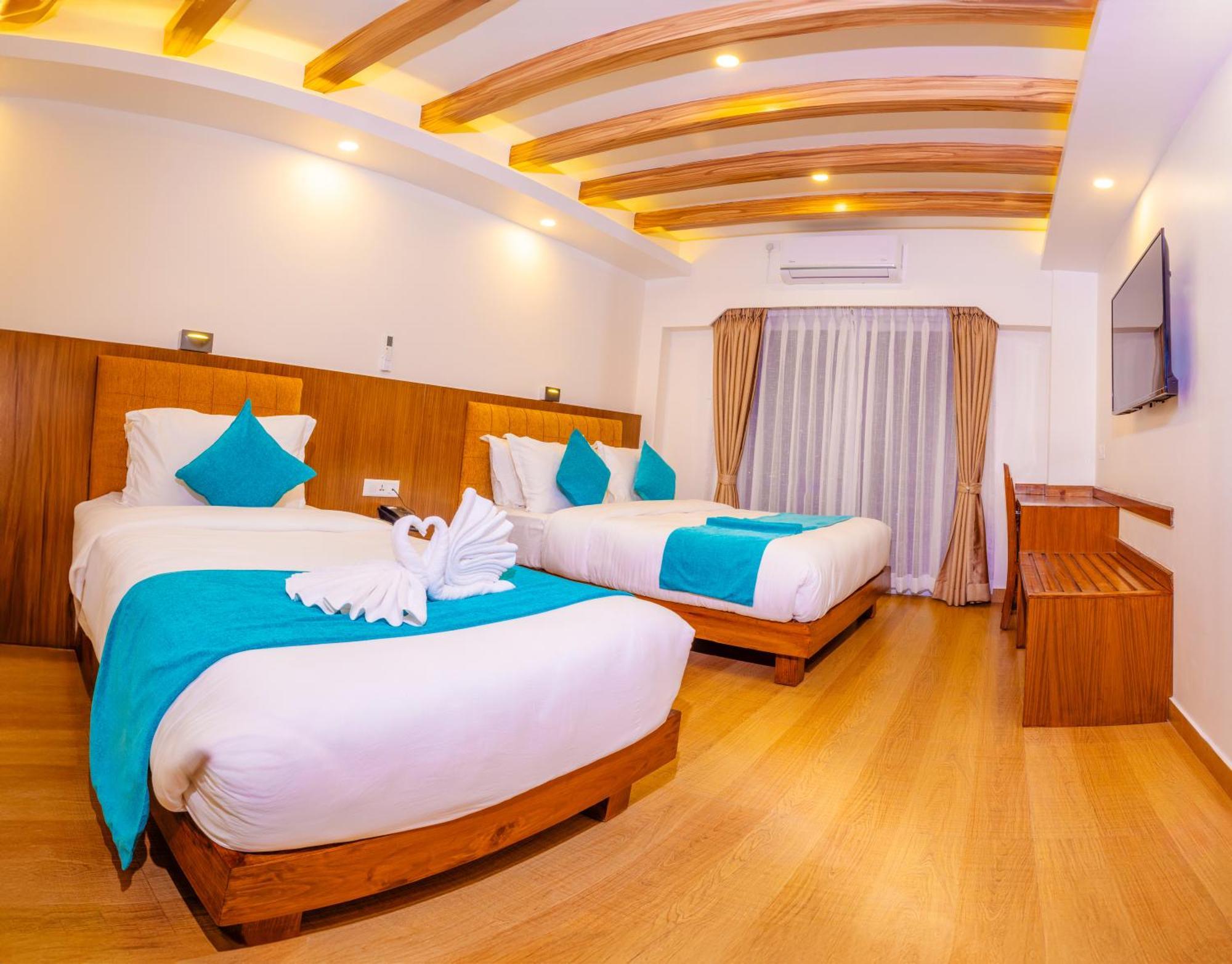 Pokhara Alpine And Springs Hotel Kültér fotó