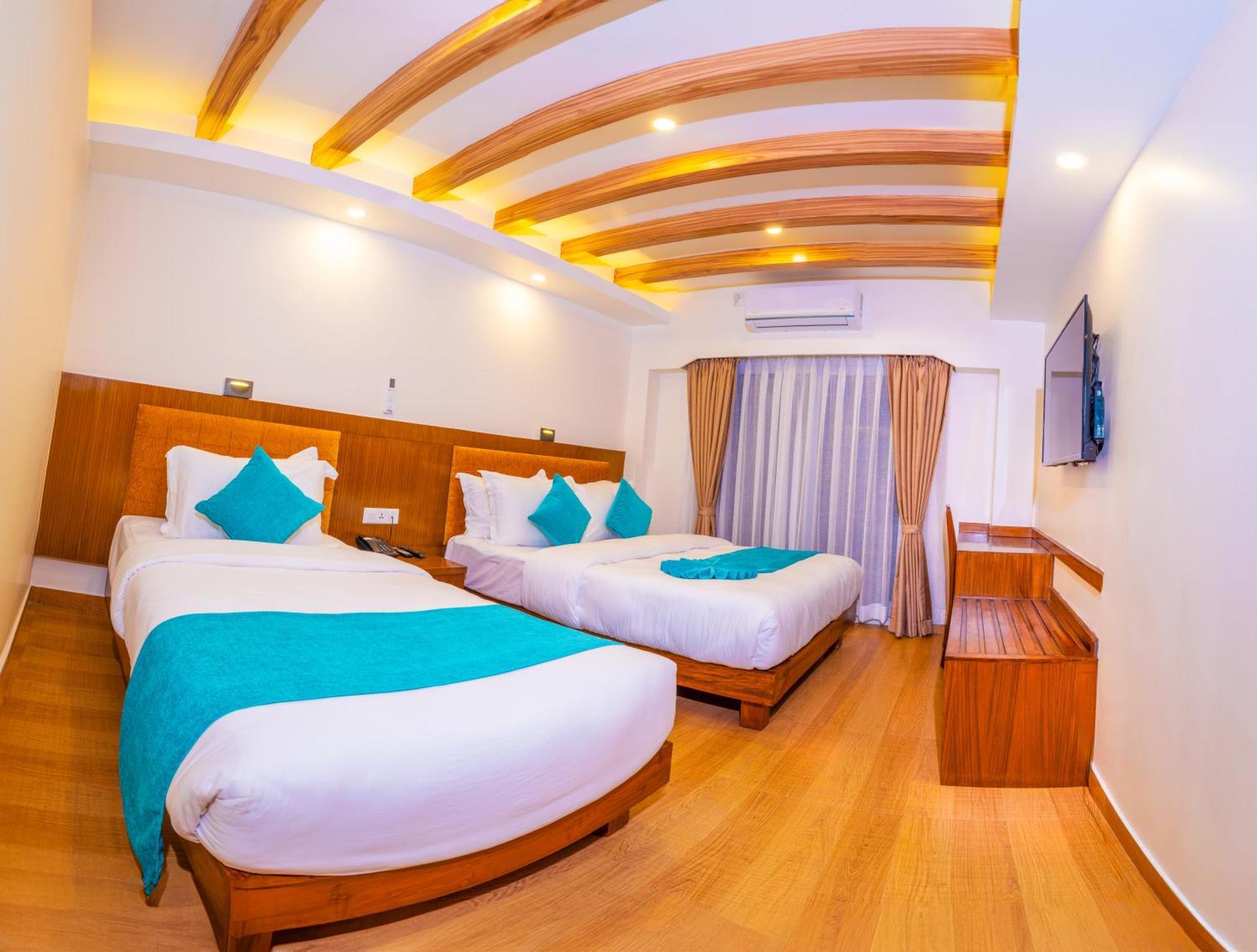 Pokhara Alpine And Springs Hotel Kültér fotó
