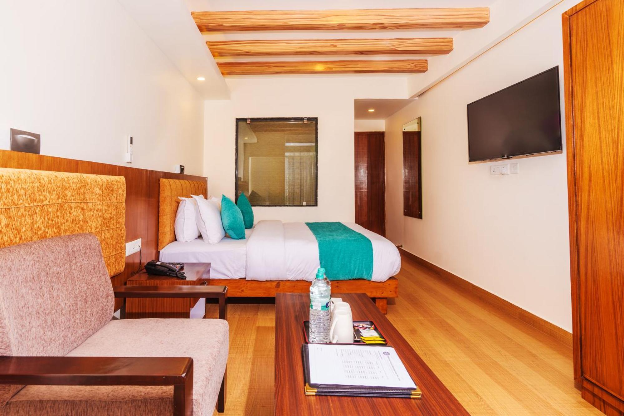 Pokhara Alpine And Springs Hotel Kültér fotó