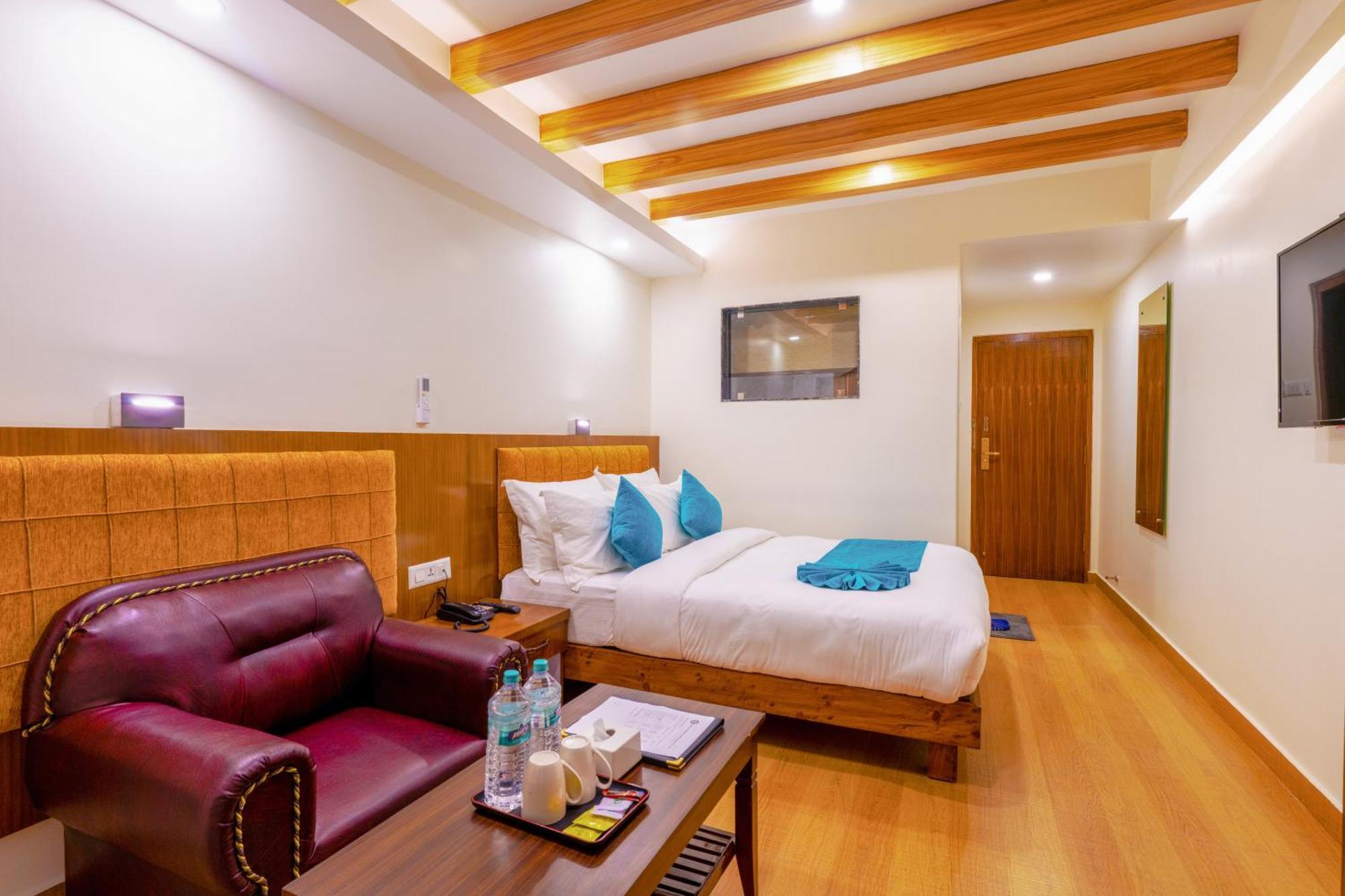 Pokhara Alpine And Springs Hotel Kültér fotó
