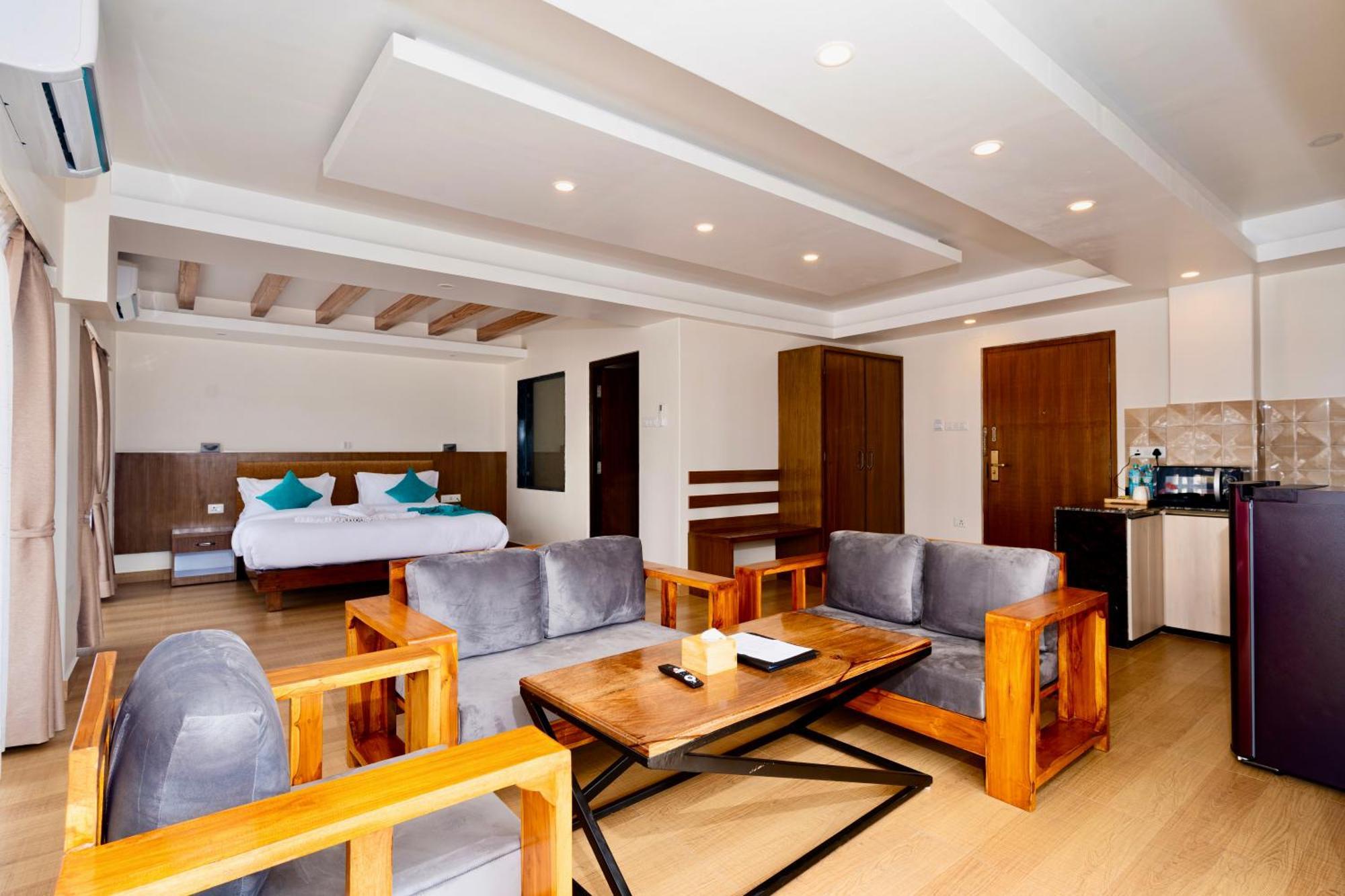 Pokhara Alpine And Springs Hotel Kültér fotó