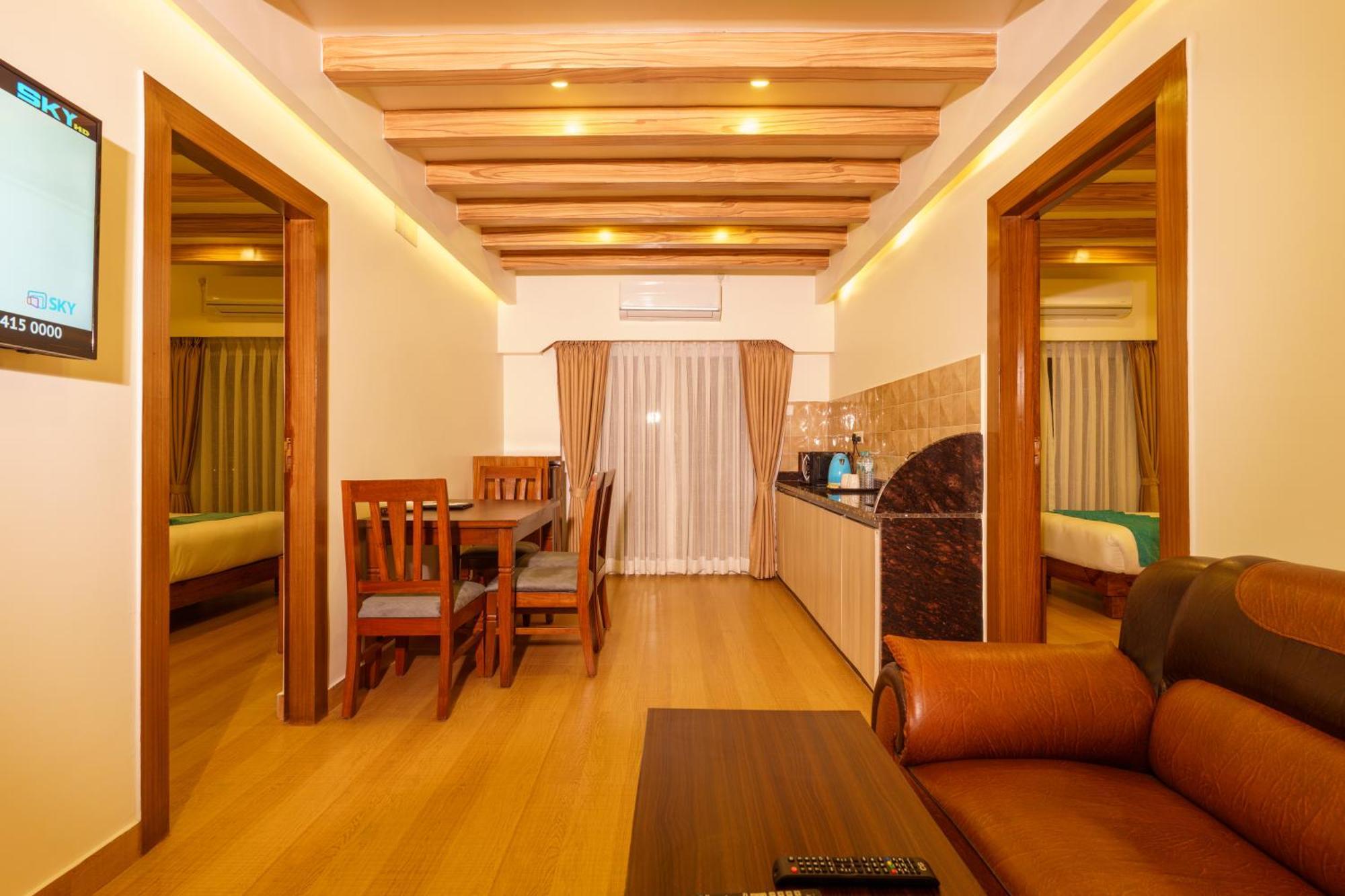 Pokhara Alpine And Springs Hotel Kültér fotó