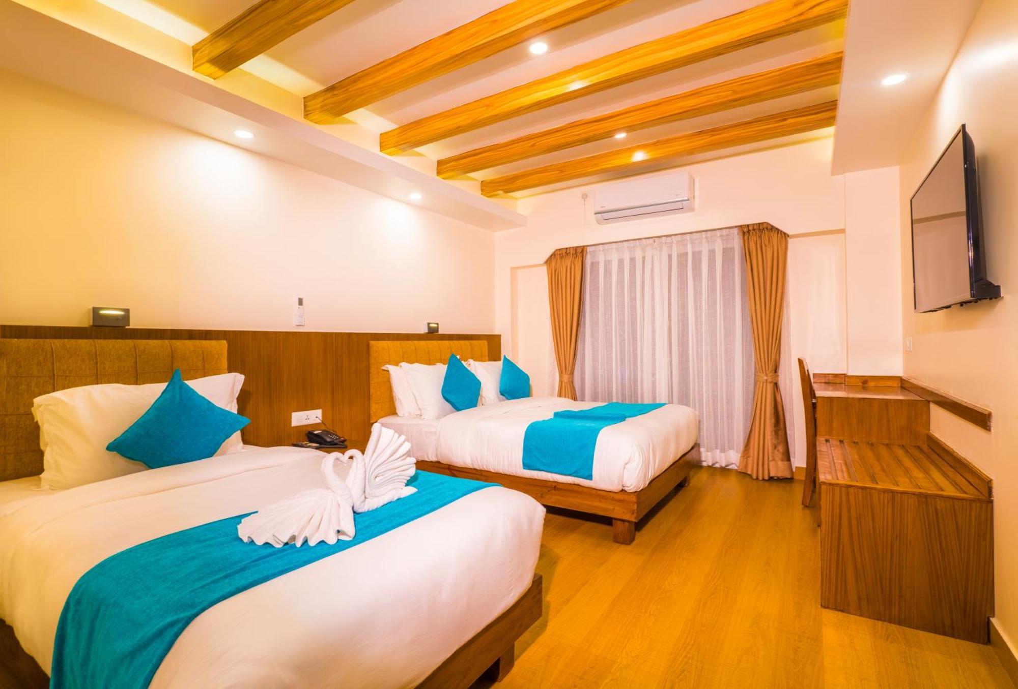 Pokhara Alpine And Springs Hotel Kültér fotó